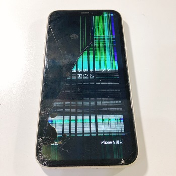 iPhone11液漏れ修理前