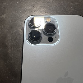 iPhone13ProMax　カメラレンズ修理 