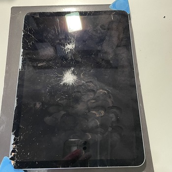 iPad画面割れ
修理