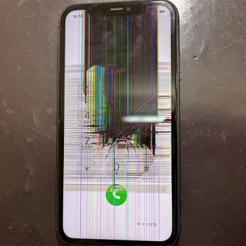 iPhone11 　画面　液漏れ　即日修理　スマップル松山店