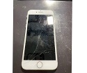 息子さんのiPhone８の画面交換をご依頼頂きました！しっかり修理致します！！